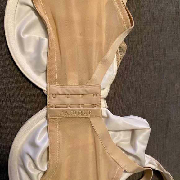 Lane Bryant/ Cacique bra 38H - Picture 3 of 3